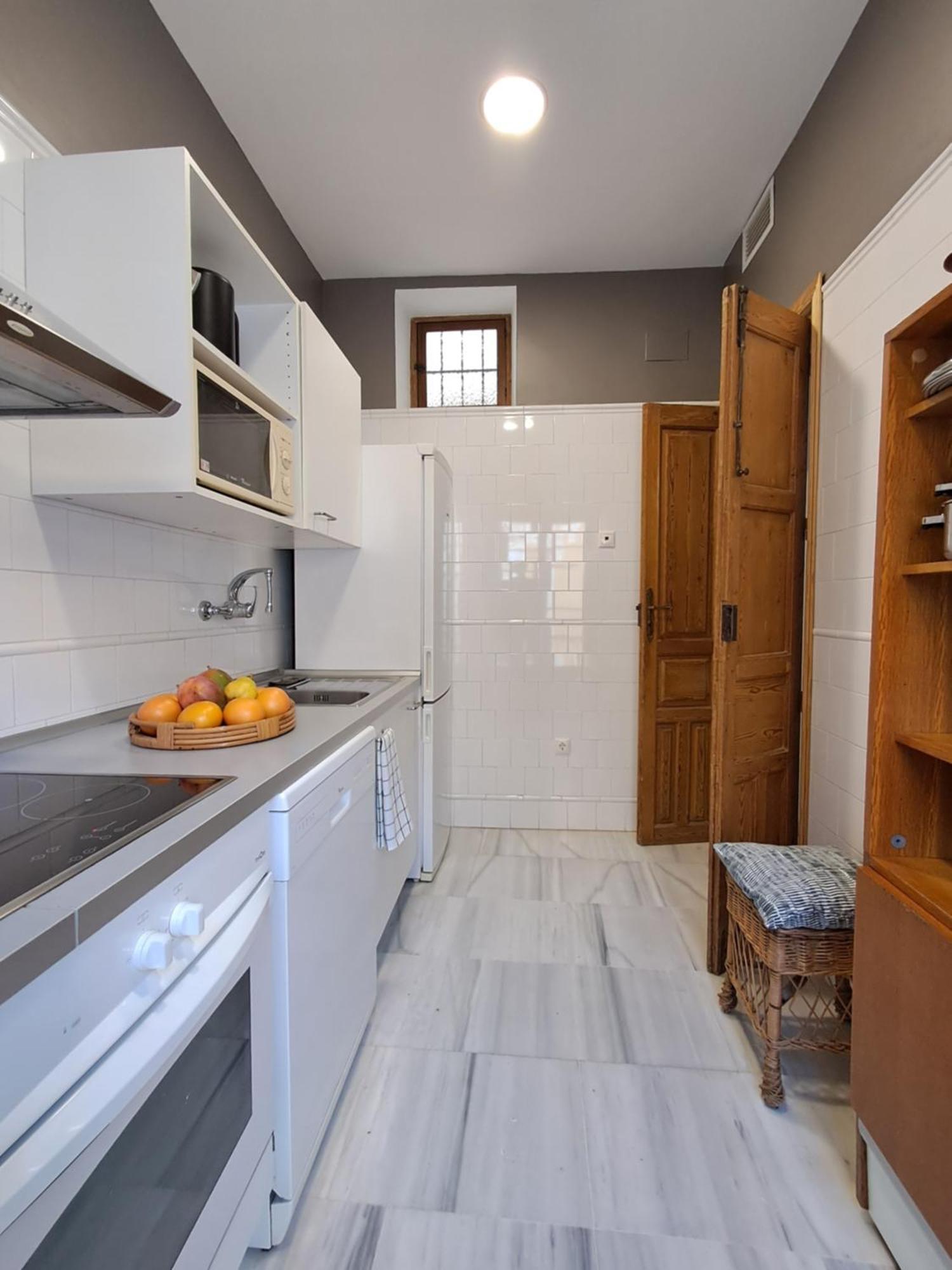 Apartamentos Almirante Hoyos Seville Luaran gambar