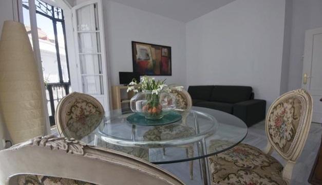 Apartamentos Almirante Hoyos Seville Luaran gambar