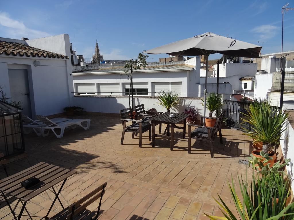 Apartamentos Almirante Hoyos Seville Luaran gambar